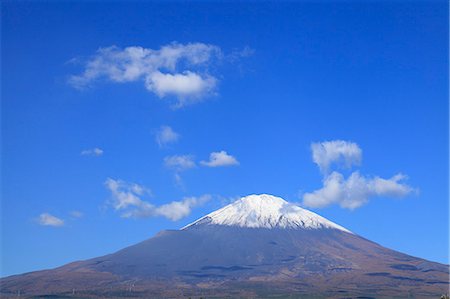 shizuoka - Blue sky and Mount Fuji, Shizuoka Prefecture Stock Photo - Premium Royalty-Free, Code: 622-07108851