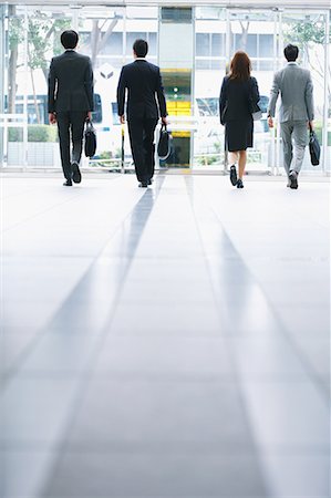 Japanese business people Stock Photo - Premium Royalty-Free, Code: 622-07355715