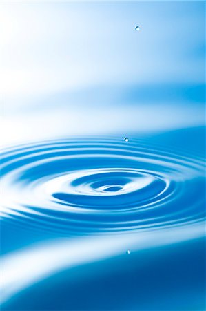 Water ripples Foto de stock - Sin royalties Premium, Código: 622-07519500