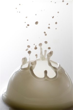 drop - Milk crown Stock Photo - Premium Royalty-Free, Code: 622-07519543