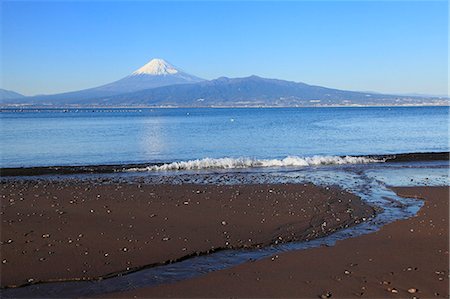 snow bank - Mount Fuji Stock Photo - Premium Royalty-Free, Code: 622-07519774