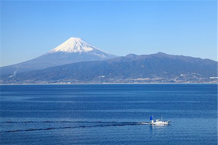 snow bank - Mount Fuji Stock Photo - Premium Royalty-Free, Code: 622-07519772