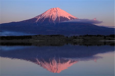 fuji nationalpark - Mount Fuji Stock Photo - Premium Royalty-Free, Code: 622-07519864