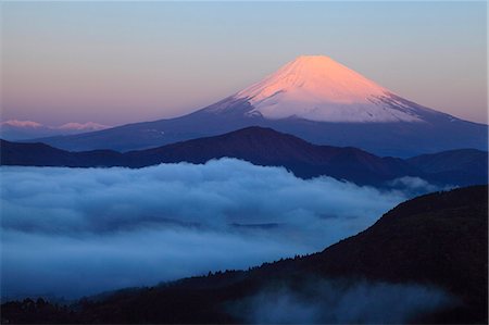simsearch:622-07911600,k - View of Mount Fuji Stock Photo - Premium Royalty-Free, Code: 622-07841511