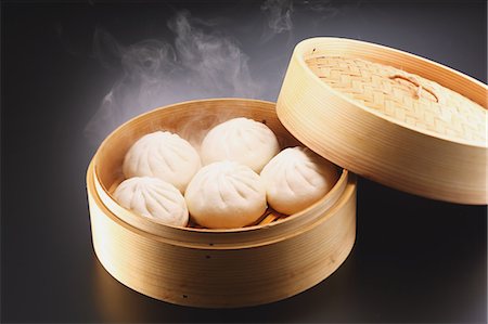 steam cooking - Dim Sum dumplings Stock Photo - Premium Royalty-Free, Code: 622-08007057