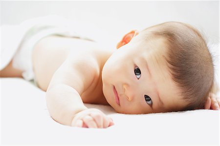 Japanese newborn portrait Photographie de stock - Premium Libres de Droits, Code: 622-08007290