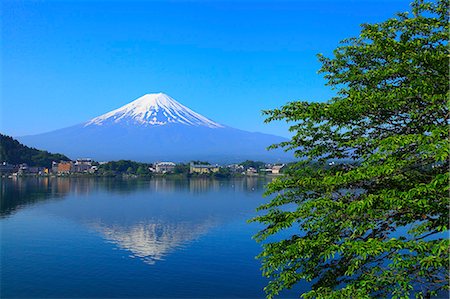 snow bank - Yamanashi Prefecture, Japan Stock Photo - Premium Royalty-Free, Code: 622-08065470