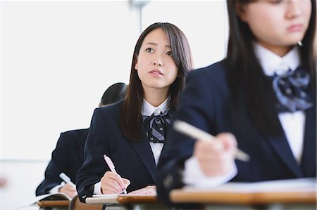 simsearch:622-08542931,k - Japanese high-school students during a lesson Stock Photo - Premium Royalty-Free, Code: 622-08542992
