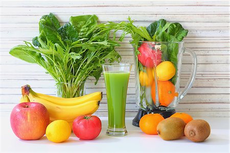 Vegetable Juice Stock Photo - Premium Royalty-Free, Code: 622-08559871