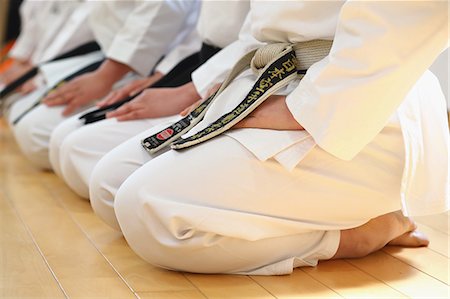 feet preteens - Japanese kids karate class Stock Photo - Premium Royalty-Free, Code: 622-08657851