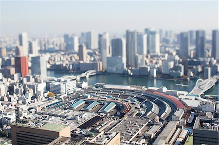 simsearch:622-06809333,k - Tilt-shift bird's eye view of Tokyo cityscape, Tokyo, Japan Foto de stock - Sin royalties Premium, Código: 622-08723384