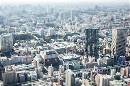 simsearch:622-06809333,k - Tilt-shift bird's eye view of Tokyo cityscape, Tokyo, Japan Foto de stock - Sin royalties Premium, Código: 622-08723412