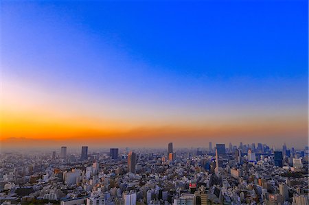 simsearch:622-06809333,k - Tokyo cityscape at sunset Foto de stock - Sin royalties Premium, Código: 622-08949253