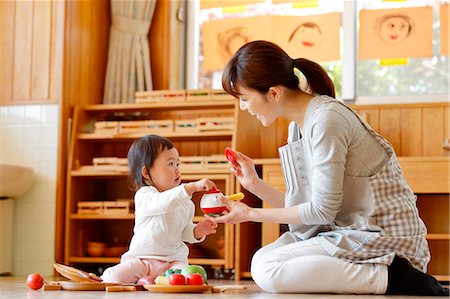 simsearch:622-08519691,k - Teacher with kid at Japanese kindergarten Stock Photo - Premium Royalty-Free, Code: 622-09056184