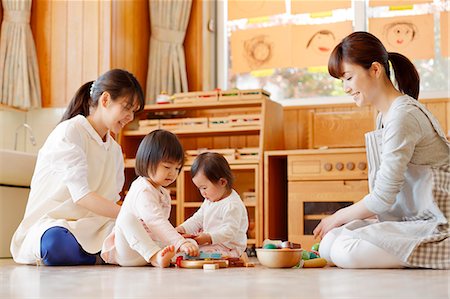 simsearch:622-08519691,k - Teachers with kids at Japanese kindergarten Stock Photo - Premium Royalty-Free, Code: 622-09056183