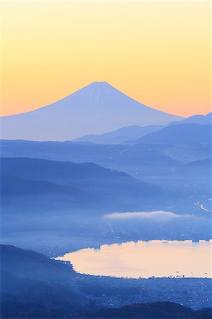 simsearch:622-07911600,k - Beautiful view of Mount Fuji, Nagano Prefecture, Japan Stock Photo - Premium Royalty-Free, Code: 622-09101160