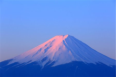 simsearch:622-06549437,k - Beautiful view of Mount Fuji, Yamanashi Prefecture, Japan Foto de stock - Sin royalties Premium, Código: 622-09101173