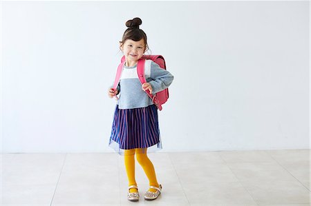 stand infant - Cute Japanese school kid Photographie de stock - Premium Libres de Droits, Code: 622-09169759