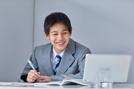 simsearch:622-08542931,k - Japanese junior high student Stock Photo - Premium Royalty-Free, Code: 622-09186648