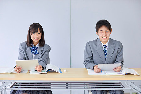 simsearch:622-08542931,k - Japanese junior high students Stock Photo - Premium Royalty-Free, Code: 622-09186662