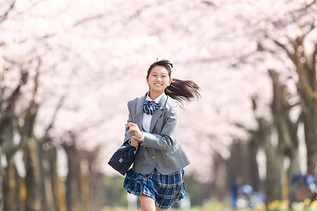 simsearch:859-06380209,k - Japanese junior-high schoolgirl in uniform Stock Photo - Premium Royalty-Free, Code: 622-09195472