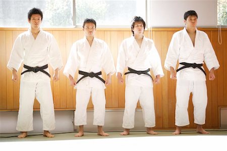 drilling (activity) - Members of a Judo Dojo Lined Up Foto de stock - Sin royalties Premium, Código: 622-00947265