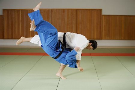 drilling (activity) - Two Men Competing in a Judo Match Foto de stock - Sin royalties Premium, Código: 622-00947274