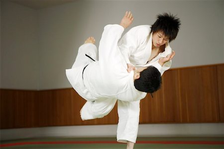 drilling (activity) - Two Men Competing in a Judo Match Foto de stock - Sin royalties Premium, Código: 622-00947272