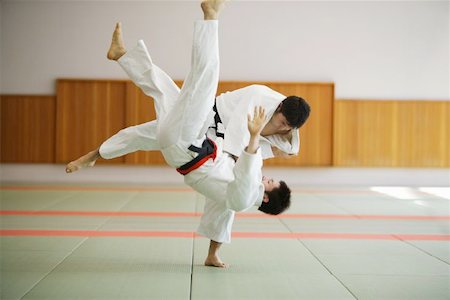 drilling (activity) - Two Men Competing in a Judo Match Foto de stock - Sin royalties Premium, Código: 622-00947273