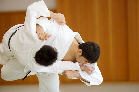 drilling (activity) - Two Men Competing in a Judo Match Foto de stock - Sin royalties Premium, Código: 622-00947287