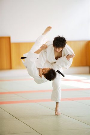 drilling (activity) - Two Men Competing in a Judo Match Foto de stock - Sin royalties Premium, Código: 622-00947283