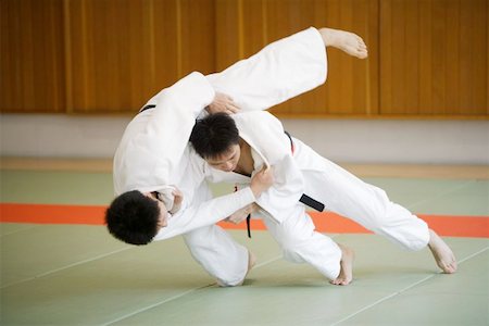 drilling (activity) - Two Men Competing in a Judo Match Foto de stock - Sin royalties Premium, Código: 622-00947296