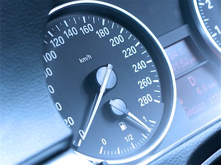 dashboard - Speedometer Stock Photo - Premium Royalty-Free, Code: 622-02355483