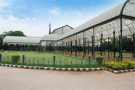 Glass house in a botanical garden, Lal Bagh Botanical Garden, Bangalore, Karnataka, India Stock Photo - Premium Royalty-Free, Code: 630-06722314