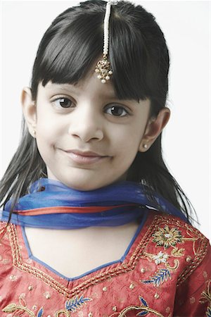 simsearch:700-02047006,k - Portrait of a girl smiling Stock Photo - Premium Royalty-Free, Code: 630-01129805