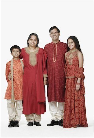 simsearch:630-01296751,k - Portrait of parents standing with their son and daughter Stock Photo - Premium Royalty-Free, Code: 630-01131525