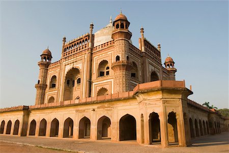 pillars arch corridor - Low angle view of a monument, Safdarjung Tomb, New Delhi, India Stock Photo - Premium Royalty-Free, Code: 630-01191816