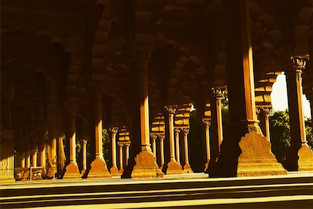 simsearch:862-03711843,k - Colonnade inside a fort, Red Fort New Delhi, India Stock Photo - Premium Royalty-Free, Code: 630-01191928