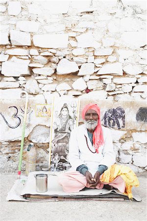 drifter - Portrait of a sadhu sitting on a mat Stock Photo - Premium Royalty-Free, Code: 630-01490687