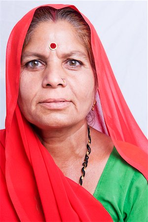 rajasthan clothes for women - Portrait of a mature woman Stock Photo - Premium Royalty-Free, Code: 630-01490745