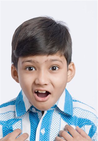 simsearch:630-01491544,k - Portrait of a boy looking surprised Stock Photo - Premium Royalty-Free, Code: 630-01491722