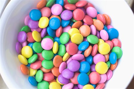 simsearch:630-01709492,k - Close-up of candies in a bowl Stock Photo - Premium Royalty-Free, Code: 630-01708540