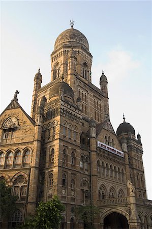 Low angle view of a building, Chhatrapati Shivaji Terminus, Mumbai, Maharashtra, India Stock Photo - Premium Royalty-Free, Code: 630-01708675