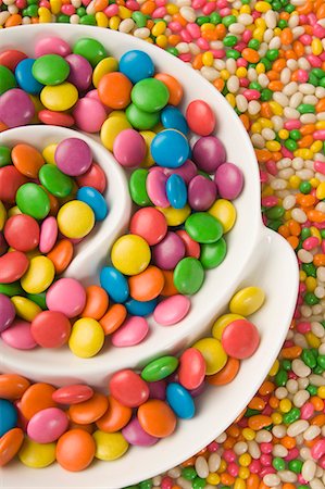 simsearch:630-01709492,k - Close-up of candies in a tray on jellybeans Stock Photo - Premium Royalty-Free, Code: 630-01709476