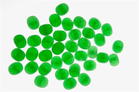 simsearch:630-01709492,k - High angle view of green candies Stock Photo - Premium Royalty-Free, Code: 630-01709498