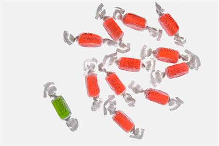 simsearch:630-01709492,k - High angle view of candies Stock Photo - Premium Royalty-Free, Code: 630-01709493