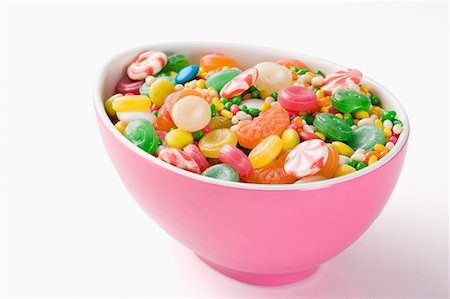 simsearch:630-01709492,k - Close-up of a bowl filled with multi-colored candies Stock Photo - Premium Royalty-Free, Code: 630-01709507