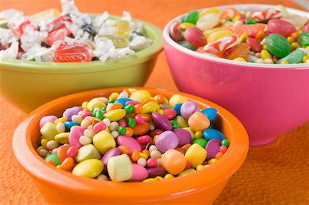 simsearch:630-01709492,k - Close-up of three bowls full of candies Stock Photo - Premium Royalty-Free, Code: 630-01709509