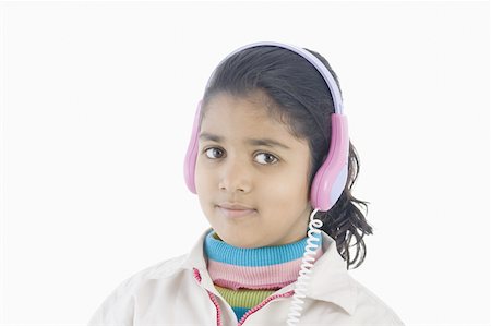 simsearch:630-02221120,k - Portrait of a girl listening to music Stock Photo - Premium Royalty-Free, Code: 630-02220729