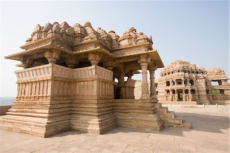 simsearch:630-03481463,k - Temple in a fort, Gwalior Fort Sas-Bahu Temple, Gwalior, Madhya Pradesh, India Stock Photo - Premium Royalty-Free, Code: 630-03479150